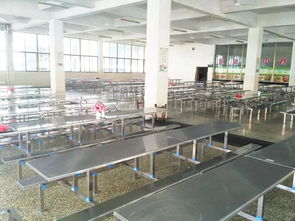 繡湖中學(xué)雙校區(qū)食堂同獲金華市餐飲服務(wù)食品安全最高評(píng)級(jí)